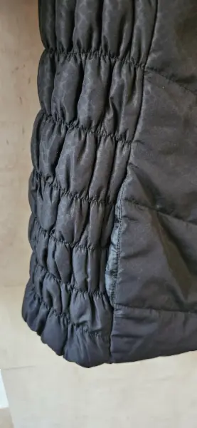 Černá prošívaná bunda David Barry 3