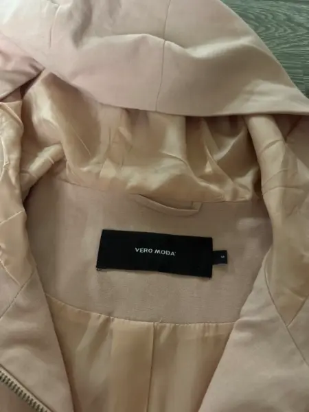 Dámský růžový kabát Vero Moda s kapucí 9