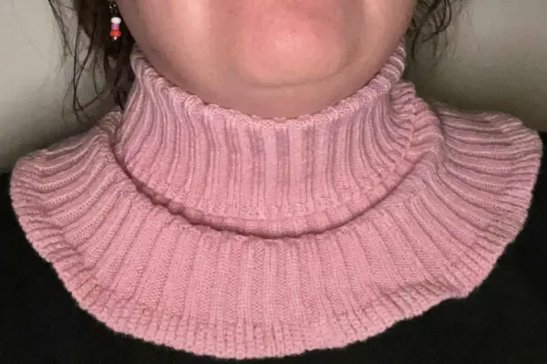 Dámský růžový nákrčník, stylový a hřejivý, univerzální vel. 3