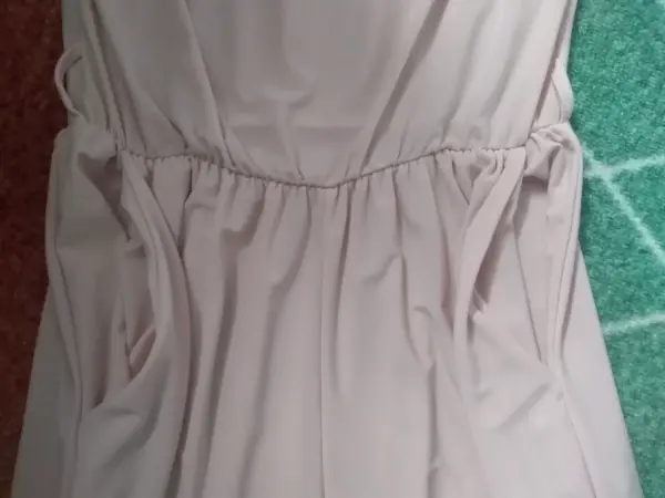 Pudrový pružný overal 3