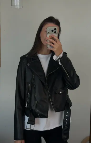 Černá koženková bunda Zara