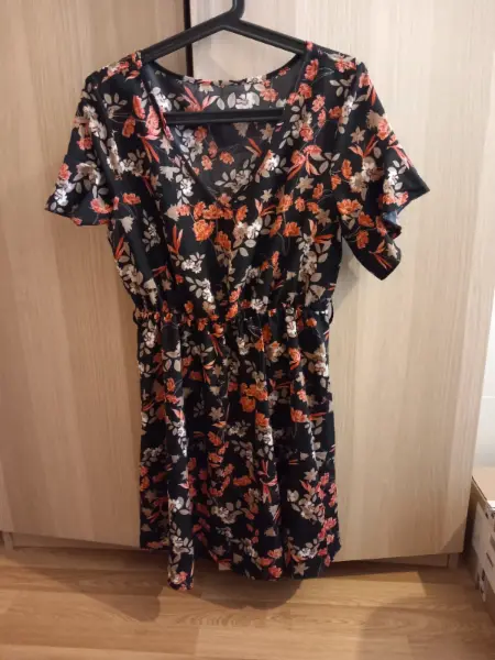 Letní šaty vel. M