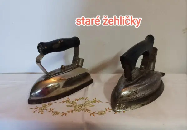 Staré historické žehličky 2