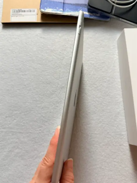 iPad 9. generace 256GB Wi-Fi stříbrný 7