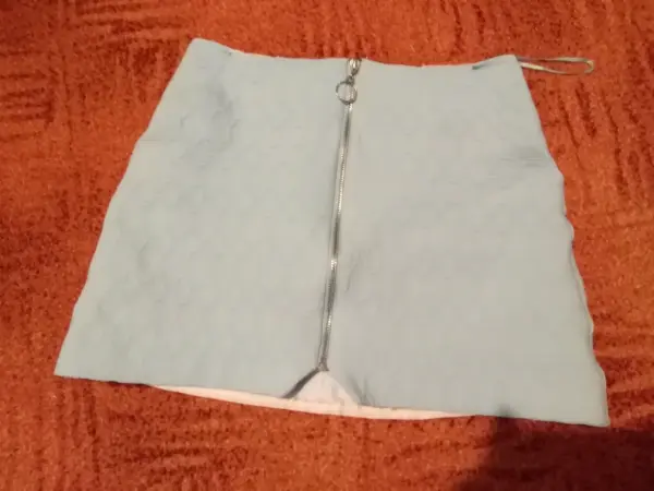 Rozepínací mini sukně s podšívkou 2