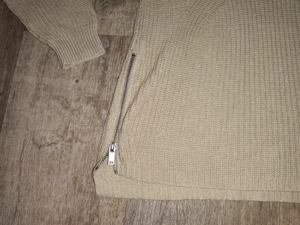 Béžový svetr H&M Divided se zipem, XS 2