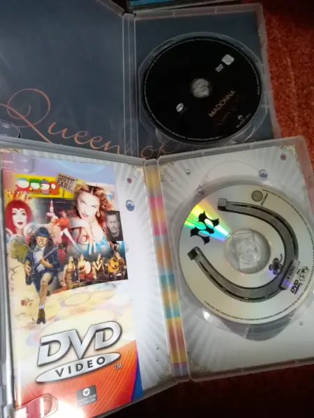 Dvě DVD Madonna 2