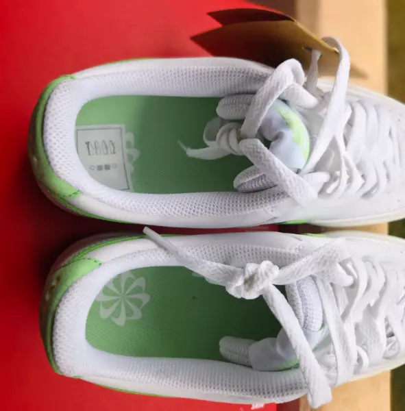 Dámské tenisky Nike Court Vision Lo NN, vel. 40.5 5