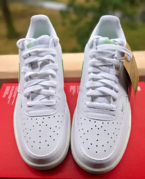 Dámské tenisky Nike Court Vision Lo NN, vel. 40.5 3