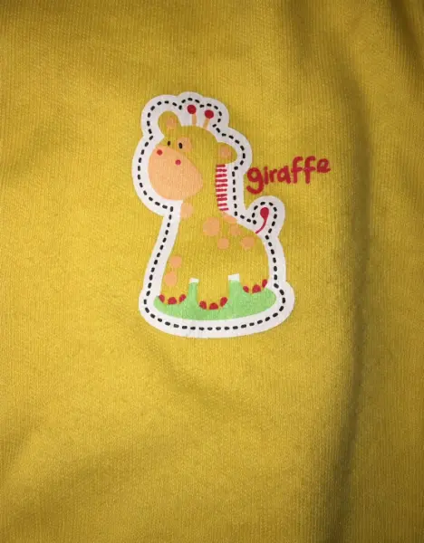 Žlutý unisex overal na spinkání, motiv žirafa, vel. 0-3 měs. 3