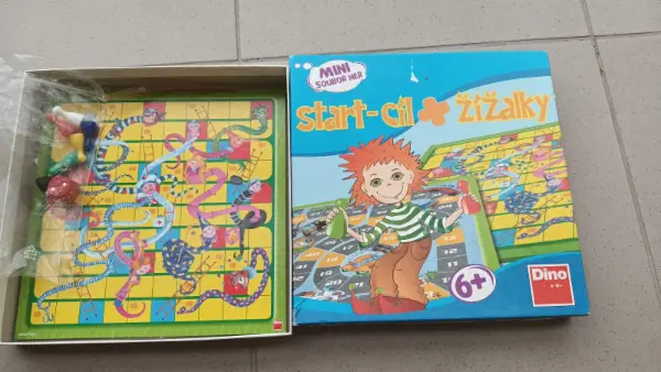 Dino Mini soubor her: Start-cíl a Žížalky