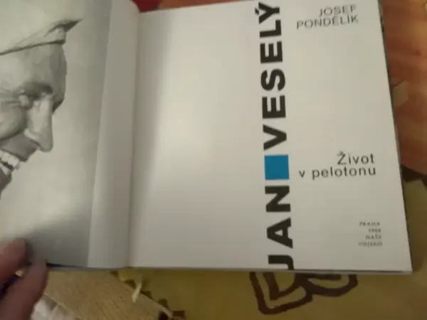 Kniha Jan Veselý - Život v pelotonu 2