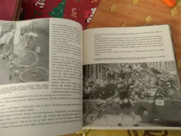 Kniha Jan Veselý - Život v pelotonu 6