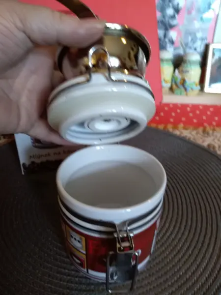 Mlýnek na kávu 5