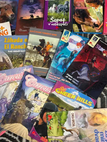 Velká sbírka knih o koních + Pony Club + časopisy + DVD | 50 3