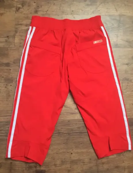 Červené dívčí  3/4 sportovní kalhoty Adidas vel 152 3