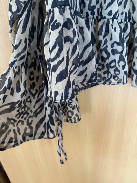 Dámská halenka Primark se zvířecím vzorem 2