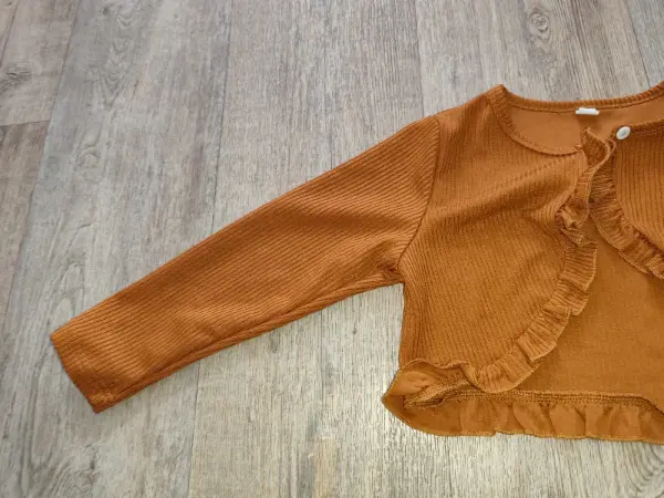 Dětský hořčicový kardigan s volánky, vel. 6Y 3