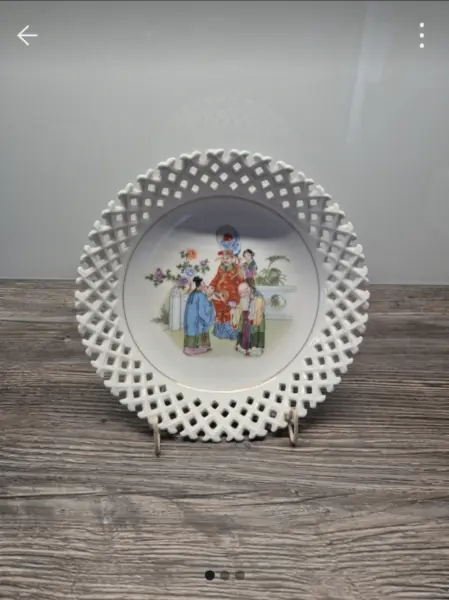 Porcelánový dekorativní talíř s čínským motivem
