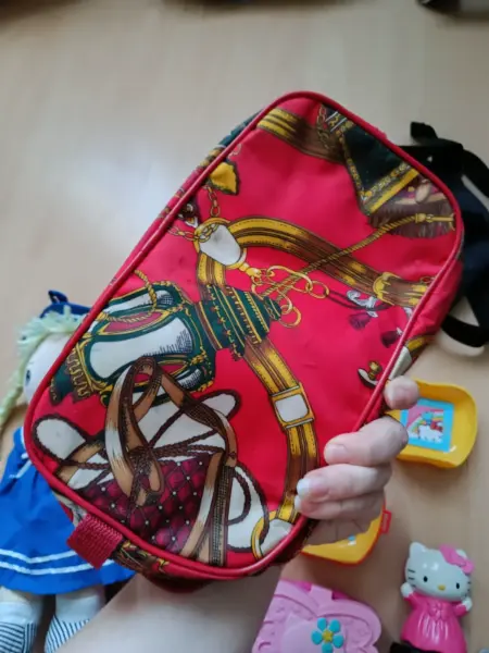 Sada Hello Kitty hraček a doplňků, ledvinka Sinsay apod  10