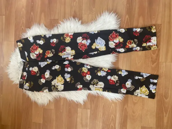 Dámské kalhoty H&M s květinovým vzorem