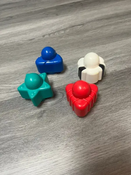 Sada skládacích plastových kostek pro děti