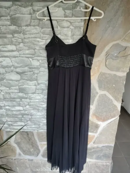 Černé společenské šaty 3