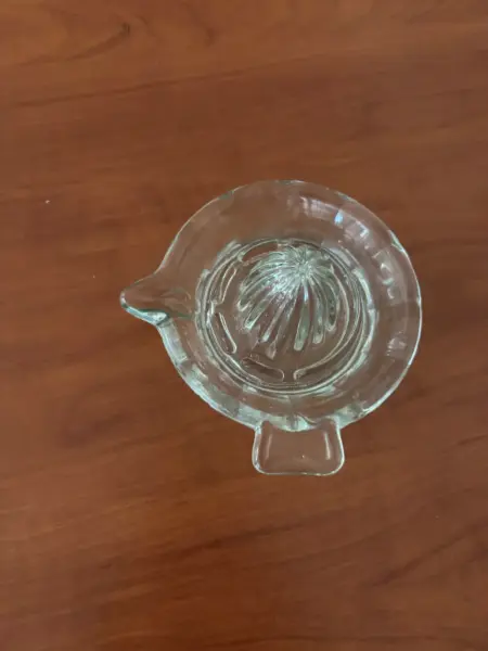 Skleněný odšťavňovač na citrusy 3