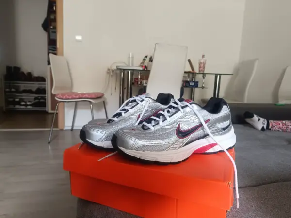 Pánské boty Nike Initiator, stříbrné, vel. 42.5