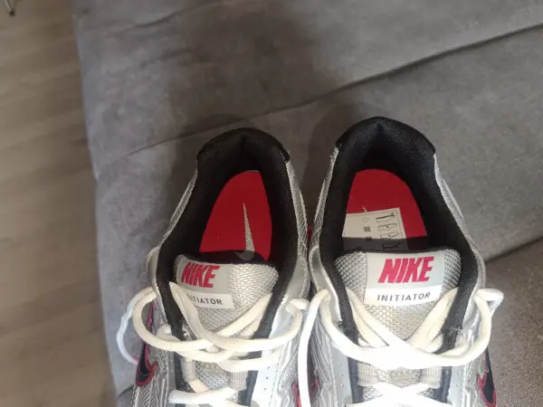 Pánské boty Nike Initiator, stříbrné, vel. 42.5 5