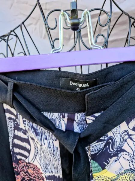 Dámské kalhoty Desigual s květinovým vzorem 3
