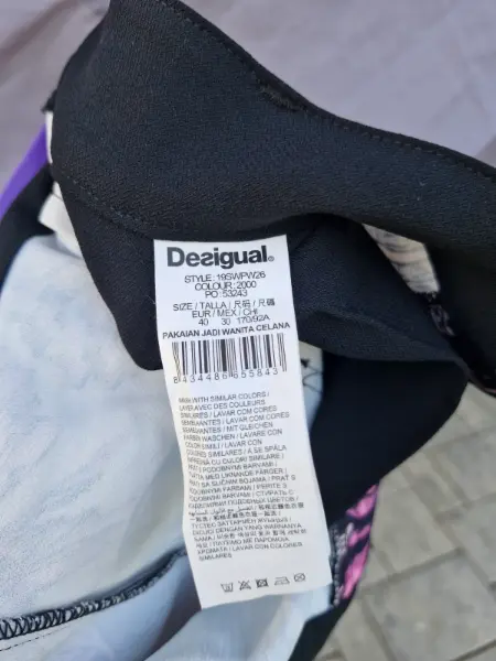 Dámské kalhoty Desigual s květinovým vzorem 7