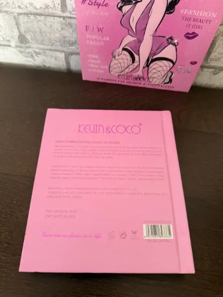Kevin&Coco paletka očních stínů a líčidel 6