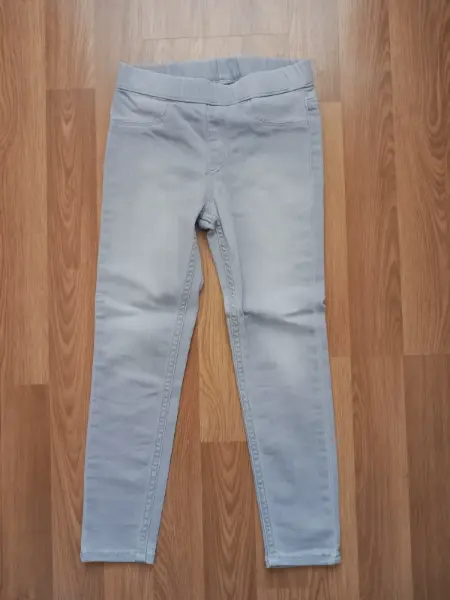 Nové džegíny - riflové legíny H&M vel. 110