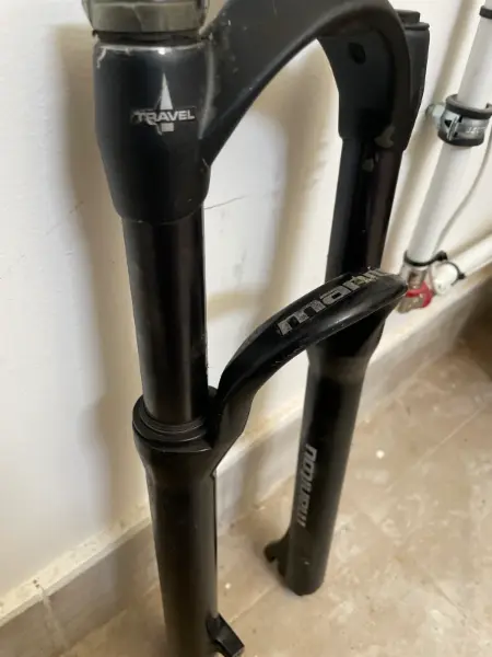 Odpružená vidlice Manitou na kolo 3