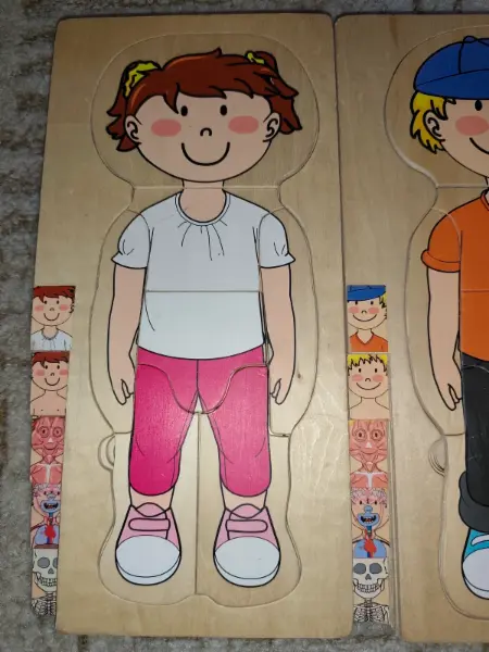 Interaktivní dřevěné tělo holky a kluka 2