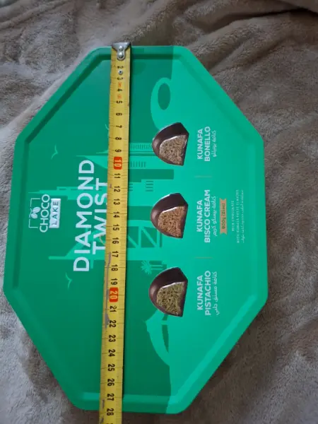 Choco Lake Diamond Twist - dárková plechová dóza s kunafou 2