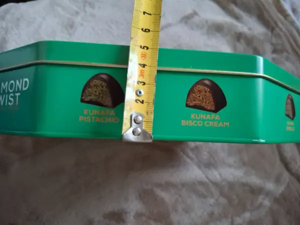 Choco Lake Diamond Twist - dárková plechová dóza s kunafou 4