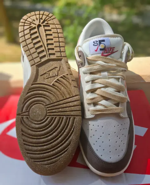 Nike Dunk Low SE – Summit White / Brown,Vel.43 4