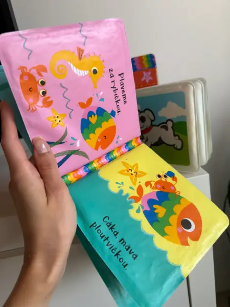 Gumová knížka Stříkací rybička Svojtka a pískací knížka Moje 3