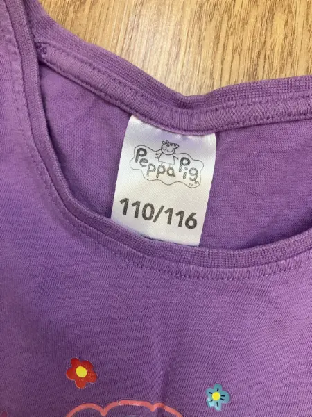 Šaty Peppa Pig a dvoje punčocháče vel. 110/116 2