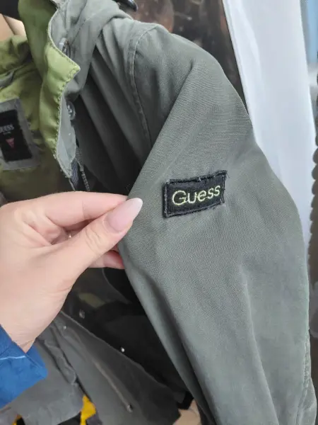Dámská bunda Guess khaki 8