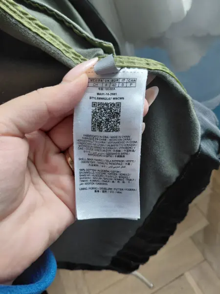 Dámská bunda Guess khaki 7