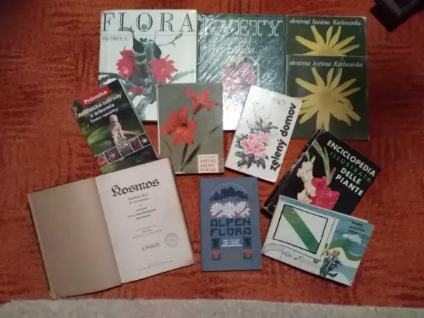 Retro knihy o pěstování květin a Flora Olomouc 17