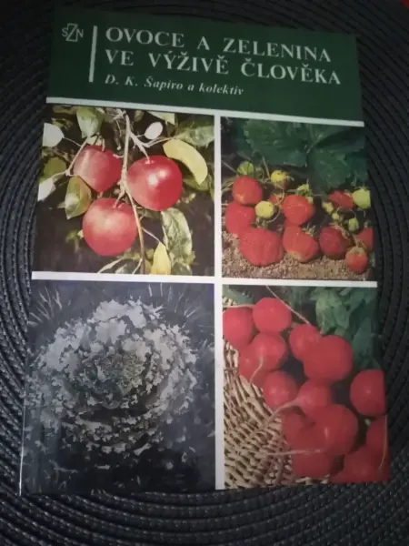 Retro knihy o pěstování květin a Flora Olomouc 19