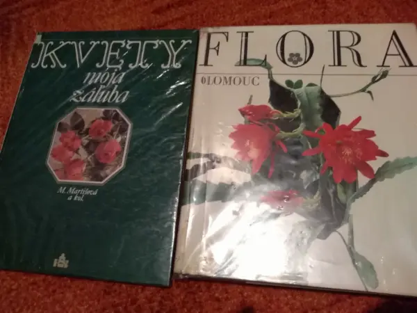 Retro knihy o pěstování květin a Flora Olomouc