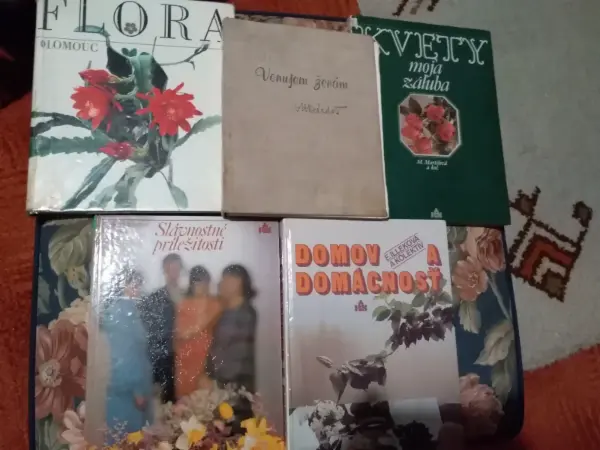 Retro knihy o pěstování květin a Flora Olomouc 15