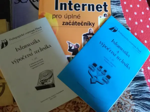 Sada učebnic informatiky a internetu