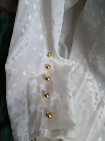Dvě bílé košile 2