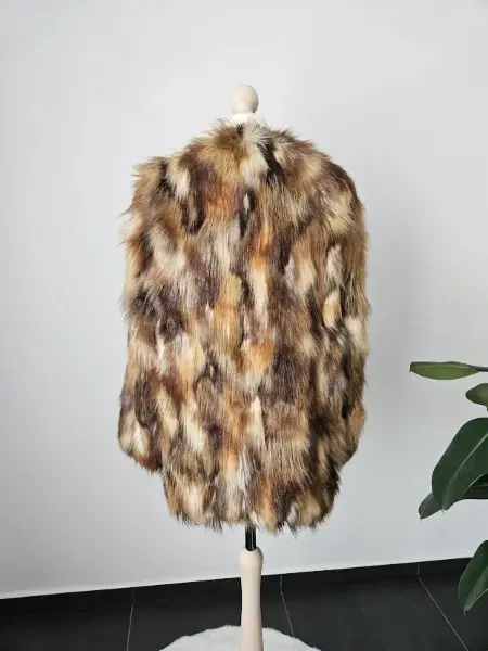 Stylový kožich z umělé kožešiny ZARA 2